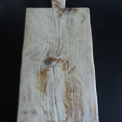Planche à découper en bois très ancien